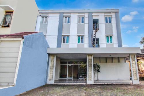 townhouse oak syariah near stasiun purwosari formerly graha gentan solo