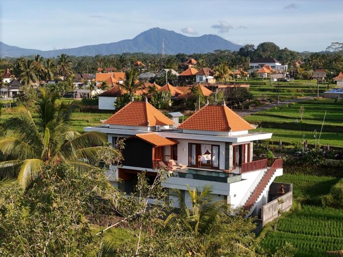 casa fortuna villa by mahaputra