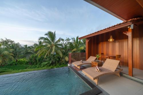 casa fortuna villa by mahaputra
