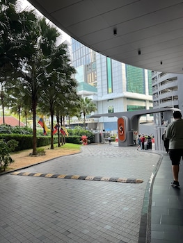 sky suites klcc by easy trip
