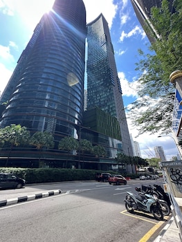sky suites klcc by easy trip