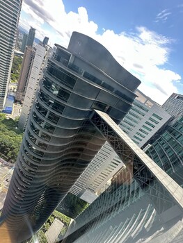 sky suites klcc by easy trip