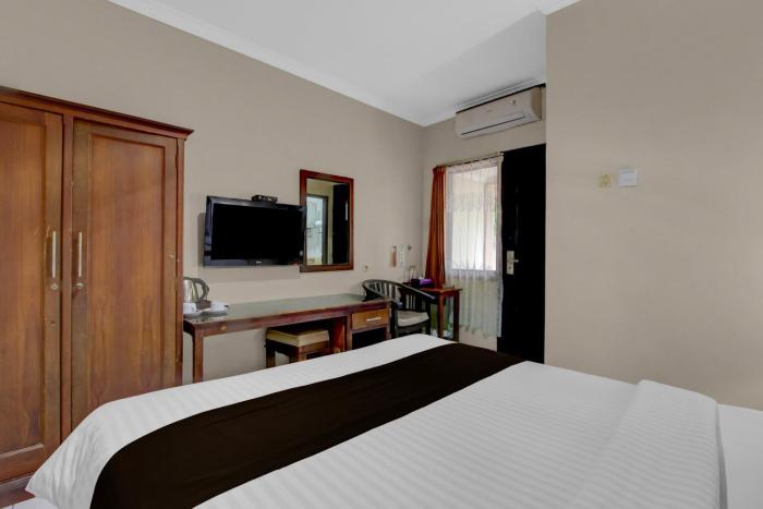 townhouse oak near margono hospital purw