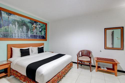 townhouse oak near margono hospital purw