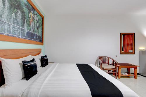townhouse oak near margono hospital purw