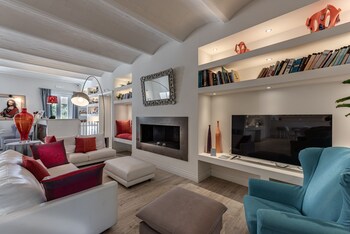 villa liberty boutique hotel design art and relais