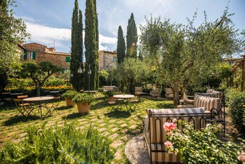 villa liberty boutique hotel design art and relais