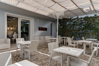 villa liberty boutique hotel design art and relais