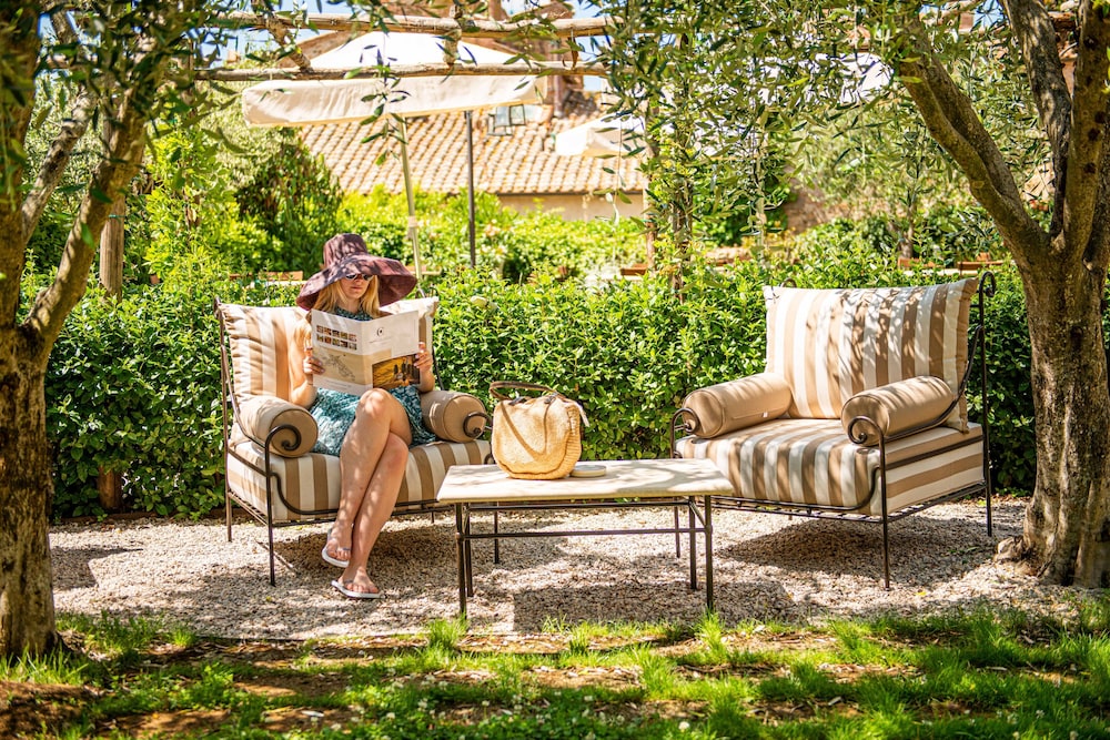 villa liberty boutique hotel design art and relais