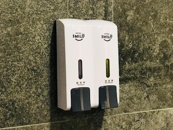 smile hotel danau kota