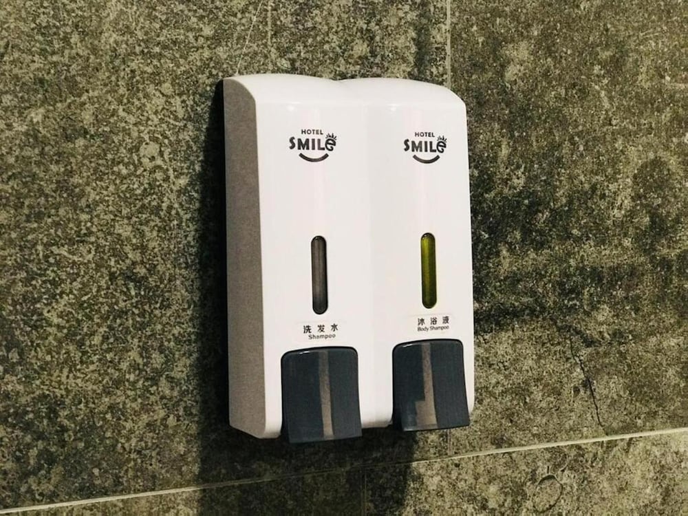 smile hotel danau kota