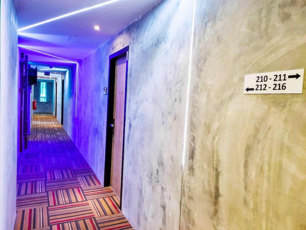 smile hotel danau kota