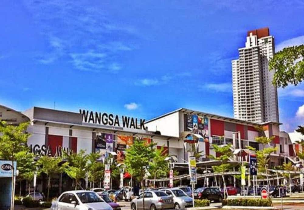 smile hotel danau kota