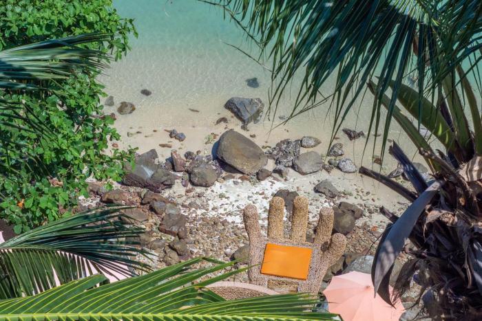 the cozy beach front hotel
