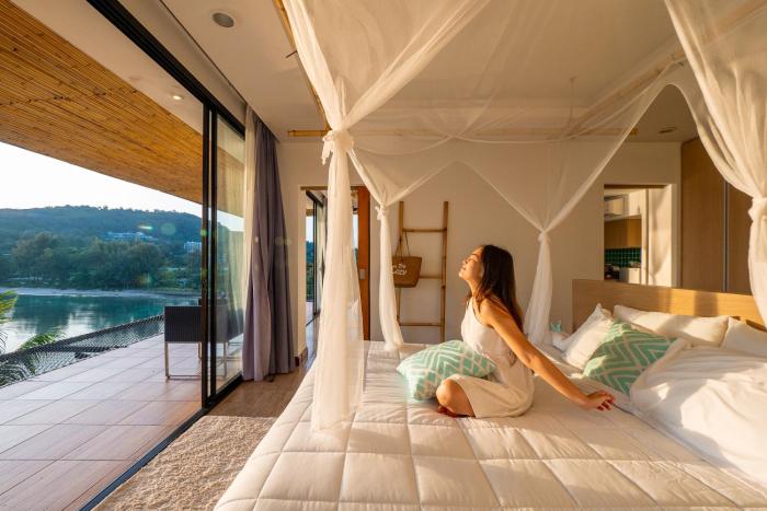 the cozy beach front hotel