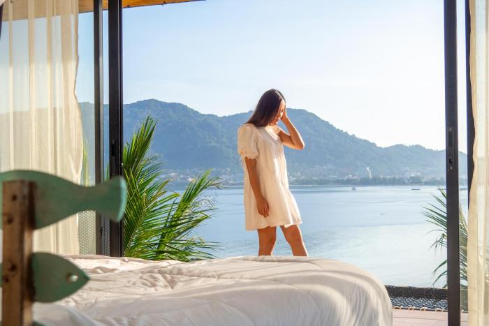 the cozy beach front hotel