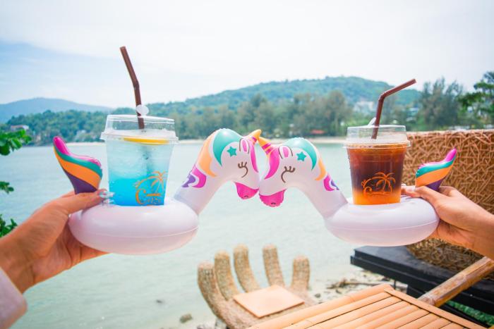 the cozy beach front hotel