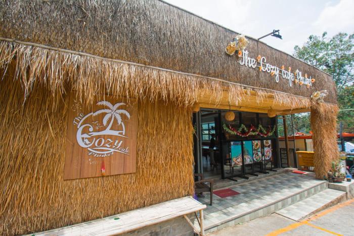 the cozy beach front hotel