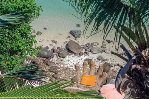 the cozy beach front hotel