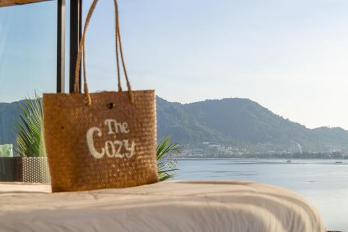 the cozy beach front hotel