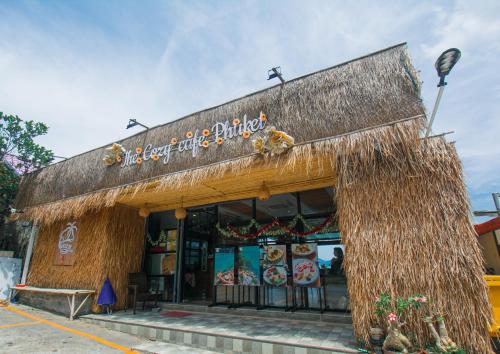 the cozy beach front hotel