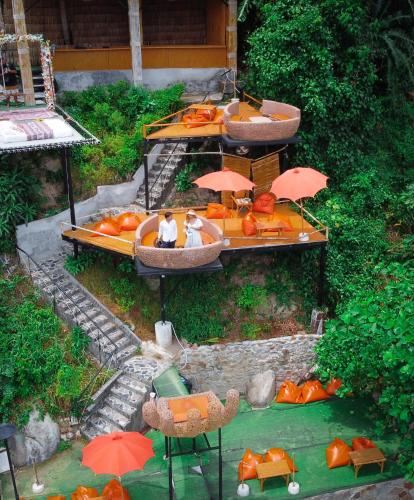 the cozy beach front hotel