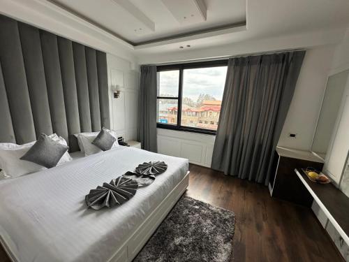 hotel la sera