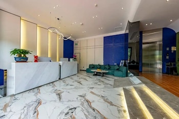 City Bang Qingshe Hotel (Longhua Guanlan Hi-Tech Science Park Shop),,2 star