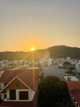 sunny hotel vung tau