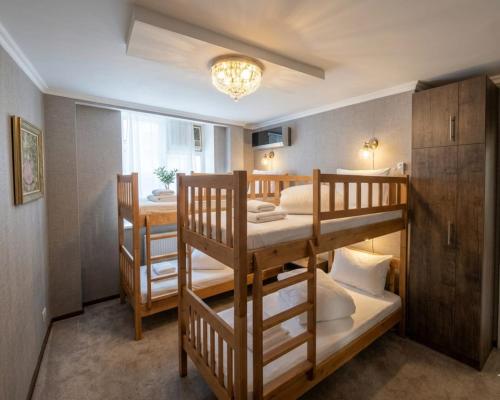 tutto passa hotel