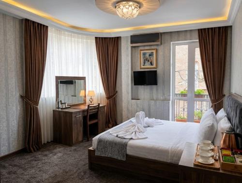 tutto passa hotel