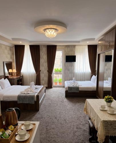 tutto passa hotel