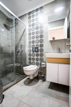m2 otel