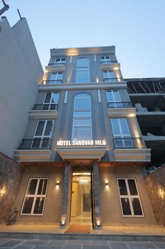 hotel sarovar hill