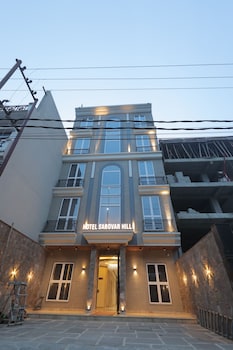 hotel sarovar hill
