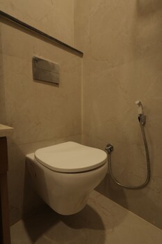 hotel sarovar hill