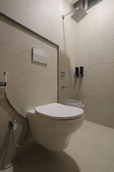 hotel sarovar hill