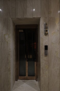 hotel sarovar hill