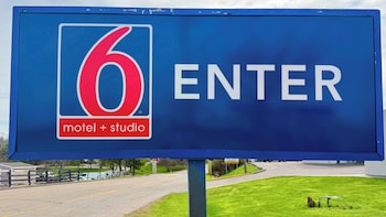 studio 6 suites lexington kentucky