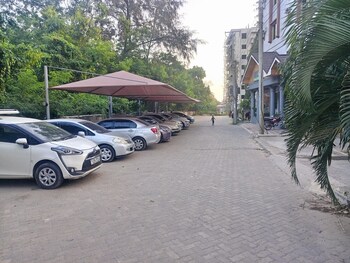 park view hotel bamburi