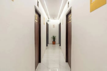 glitz rexton inn iit powai