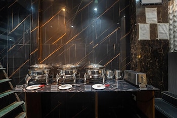 glitz rexton inn iit powai