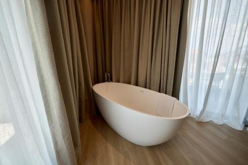 veranda hotel by mirage