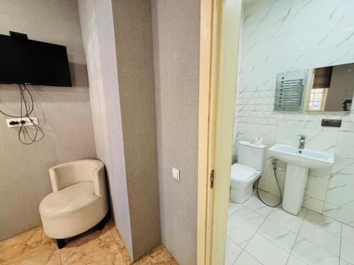 62 dimitri uznadze str