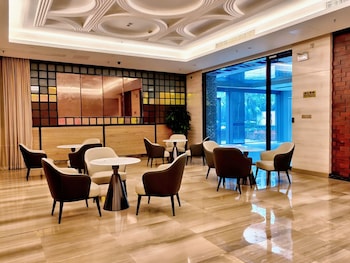 feng zheng hotel