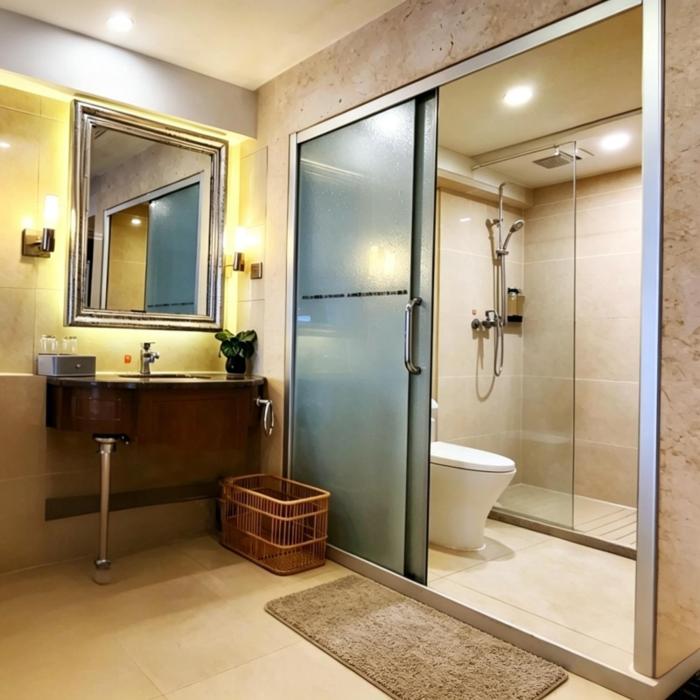 feng zheng hotel