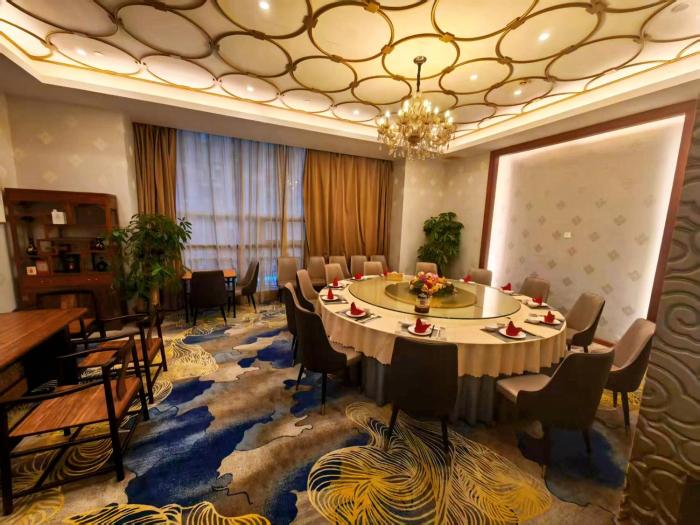 feng zheng hotel
