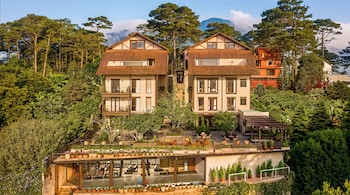 signature by m village the valley retreat a brand of modern village lifestyle