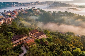 signature by m village the valley retreat a brand of modern village lifestyle