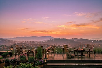 signature by m village the valley retreat a brand of modern village lifestyle